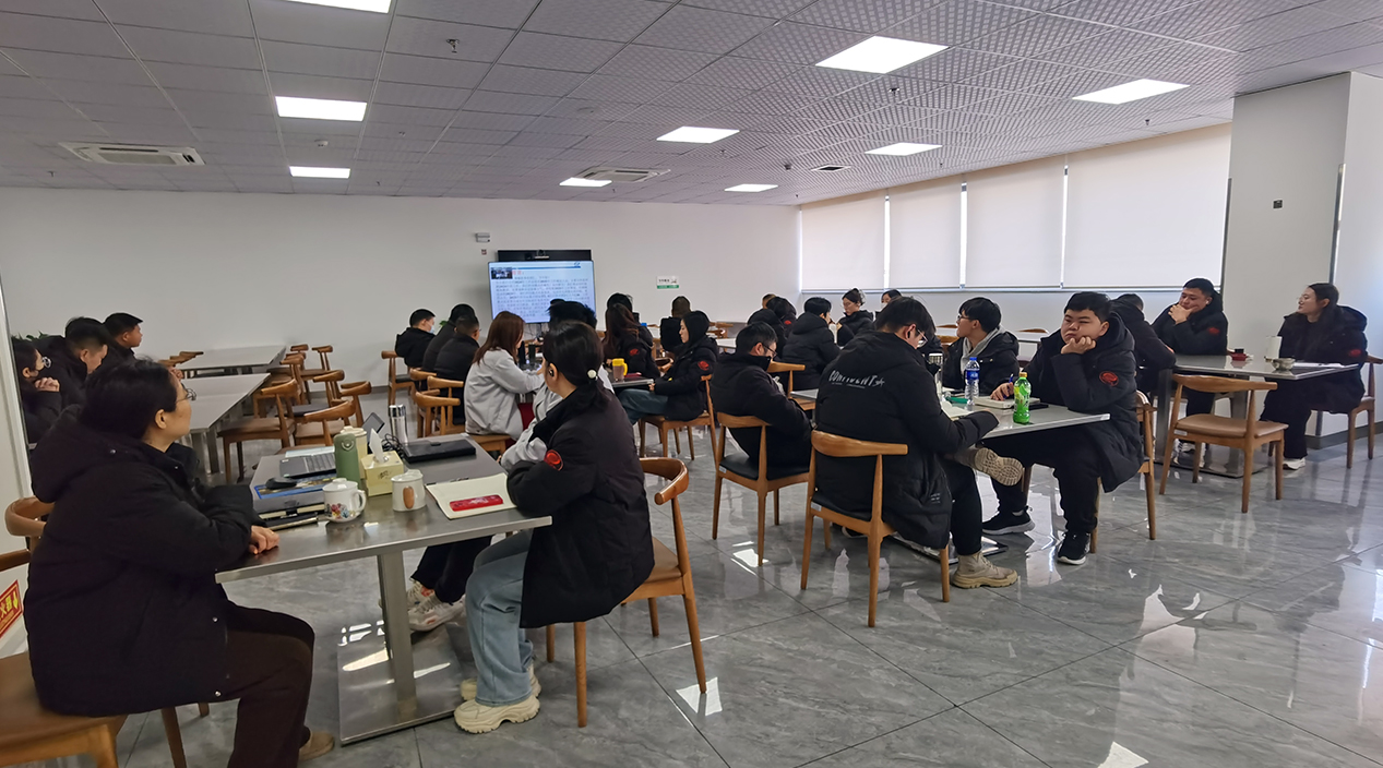 內(nei)頁(yè)3.jpg 內(nei)頁(yè)3.jpg